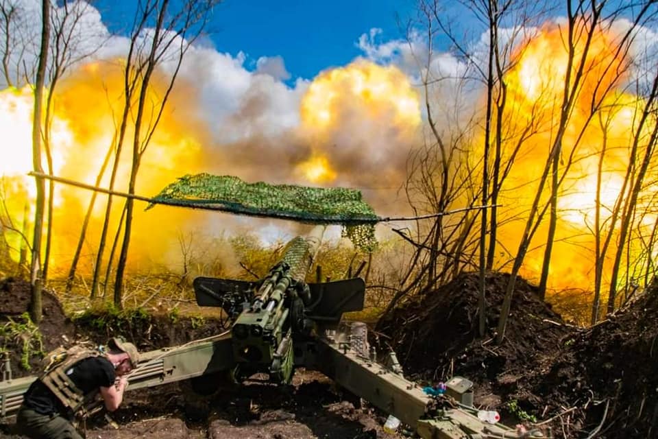На Бахмутському напрямку ворог продовжує вести наступальні дії