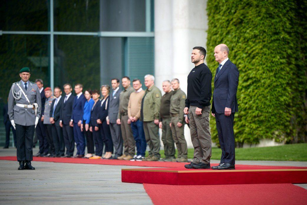 Шольц: Німеччина і надалі підтримуватиме Україну