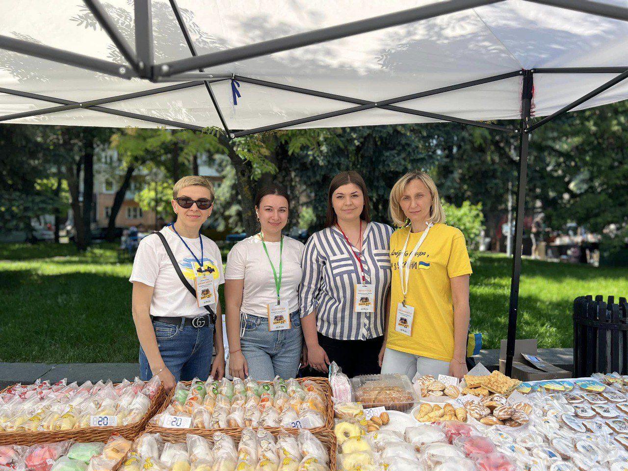 Благодійний ярмарок у Рівному.
