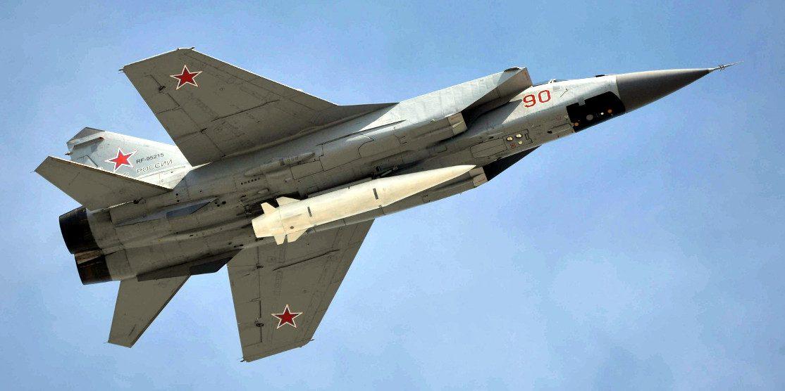 МіГ-31 з "Кинджалом".