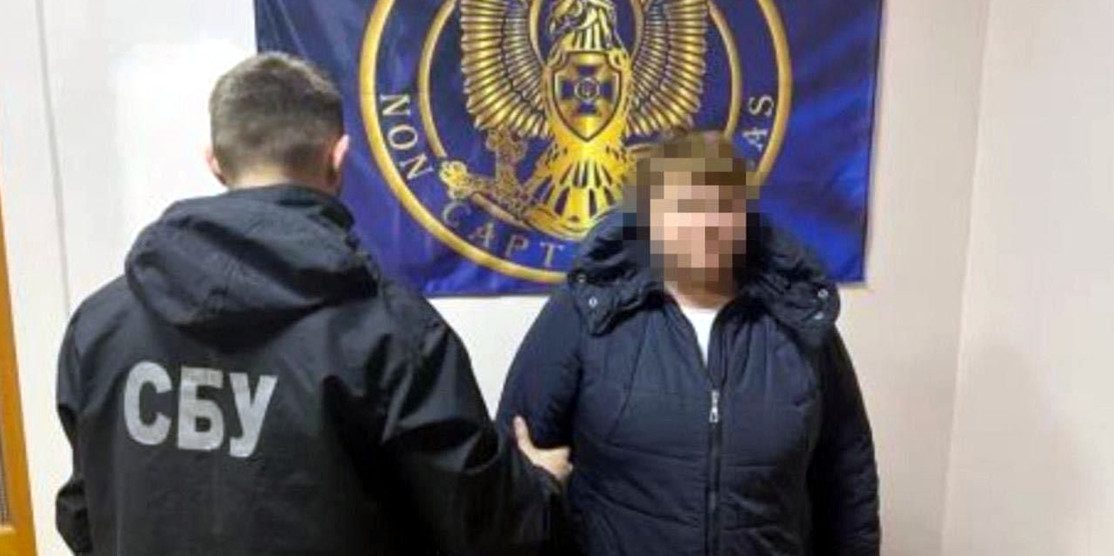 За матеріалами СБУ 11 років тюрми отримала одеситка, яка організувала збір грошей для окупантів За матеріалами СБУ 11 років тюрми отримала одеситка, яка організувала збір грошей для окупантів