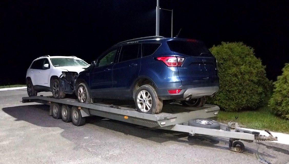 У Дубенському районі на території АЗС рятувальники ліквідували пожежу у двох автомобілях