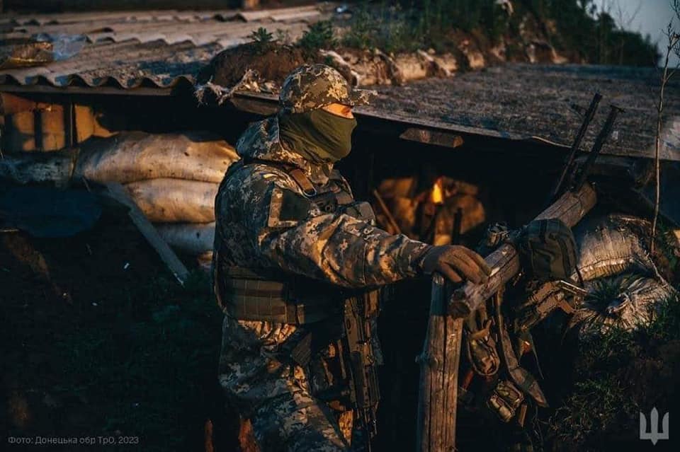 росія зосереджена на Бахмуті, Авдіївці Лимані та Мар’їнці