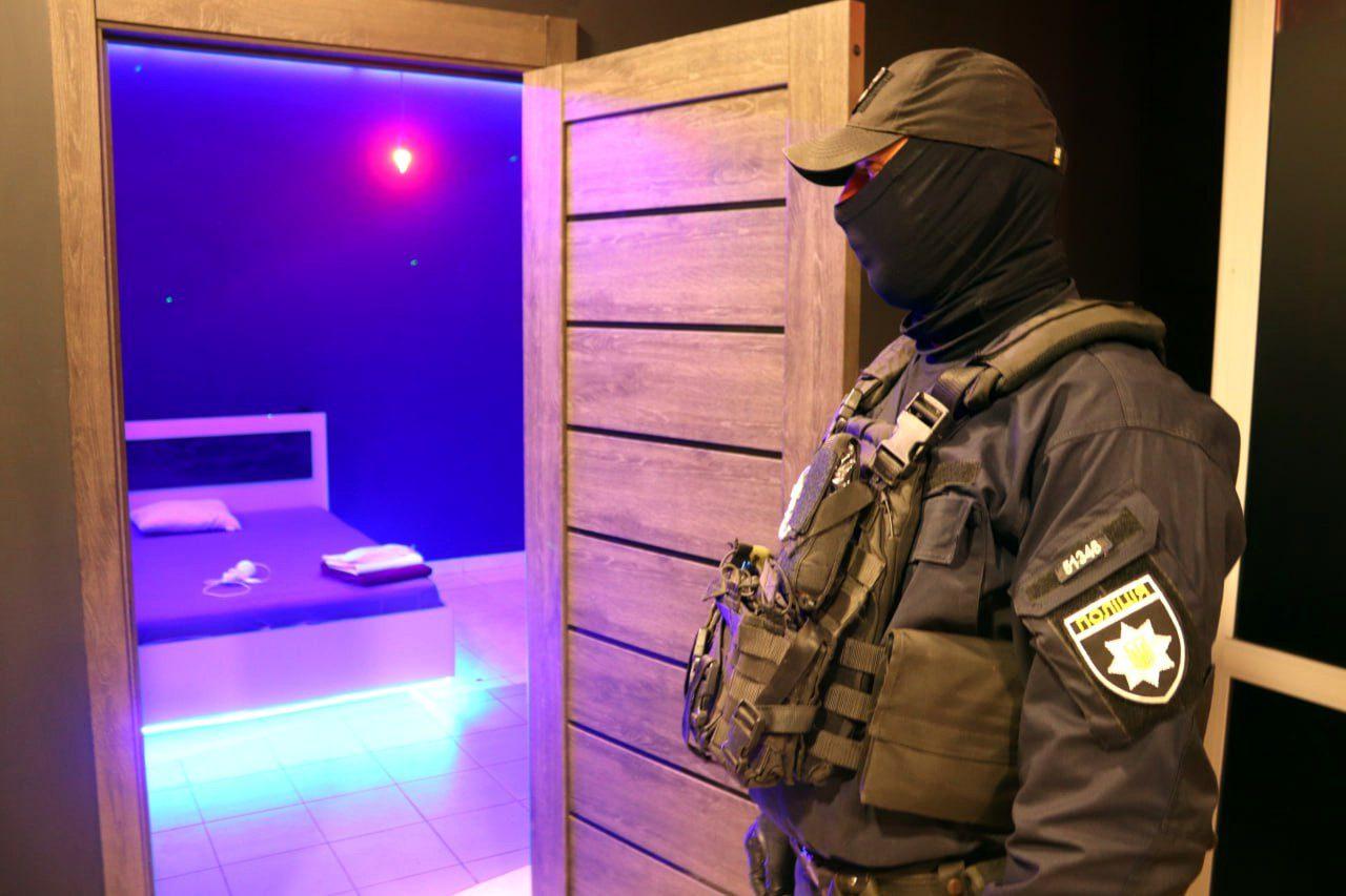 У Рівному поліцейські викрили незаконну діяльність двох борделів