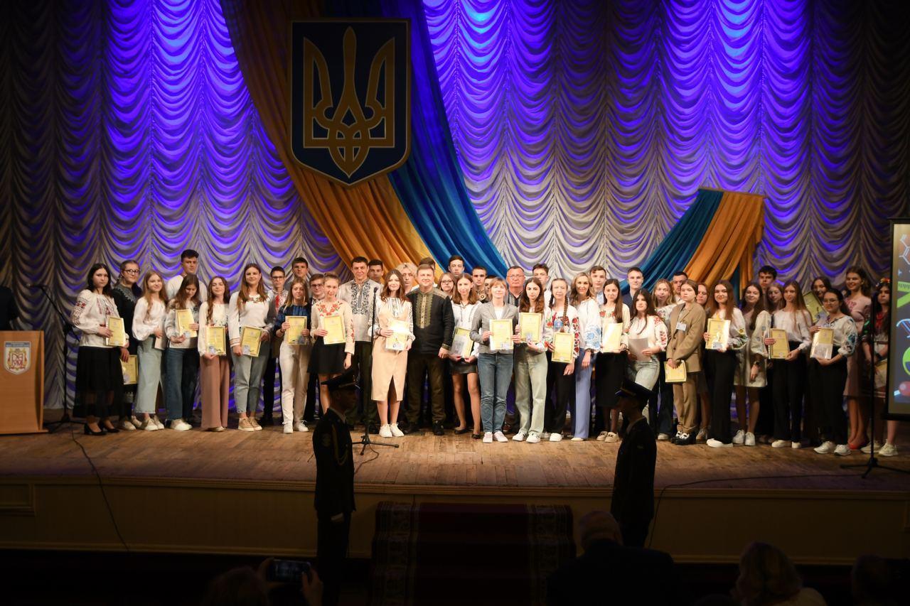 Відзначення молодих науковців у Рівному.