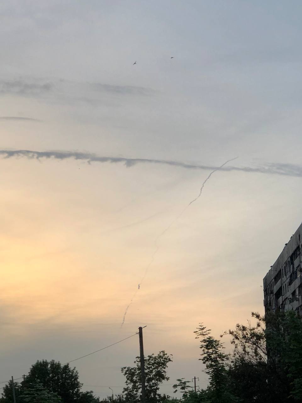 Два потужних вибухи в районі Азовсталі