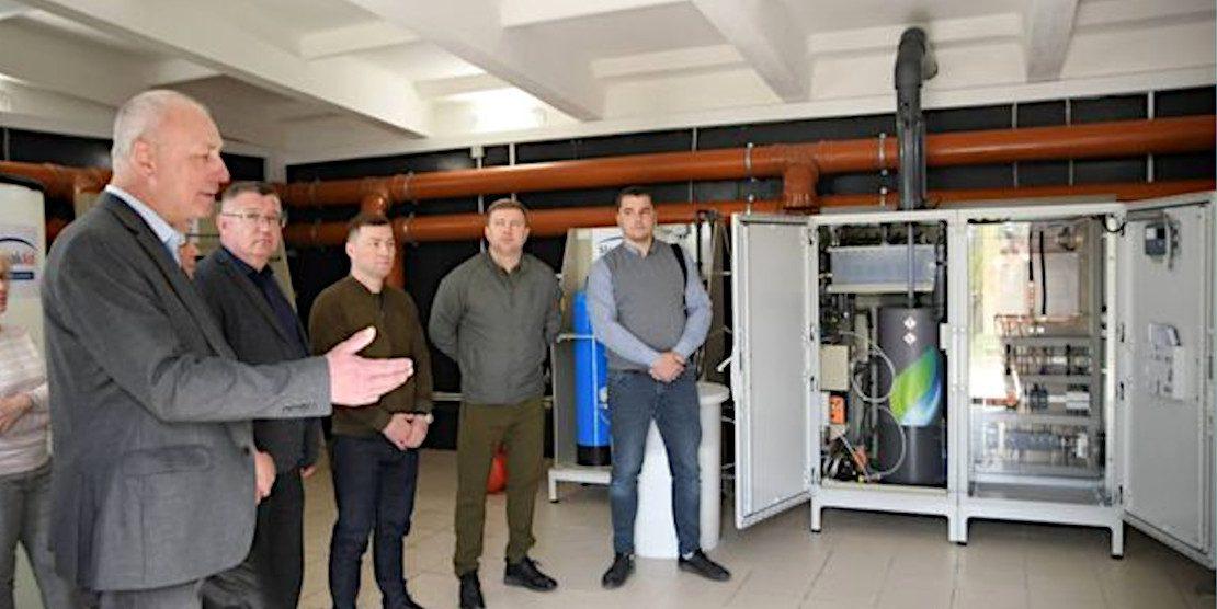 Запуск нової установки з незараження води.