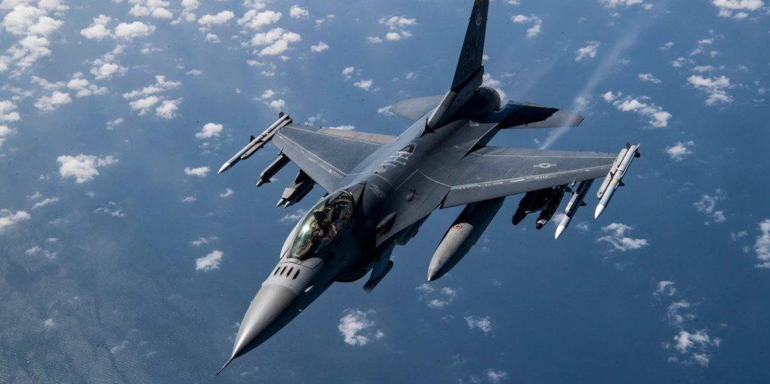 Данія розпочала навчання українських пілотів на F-16