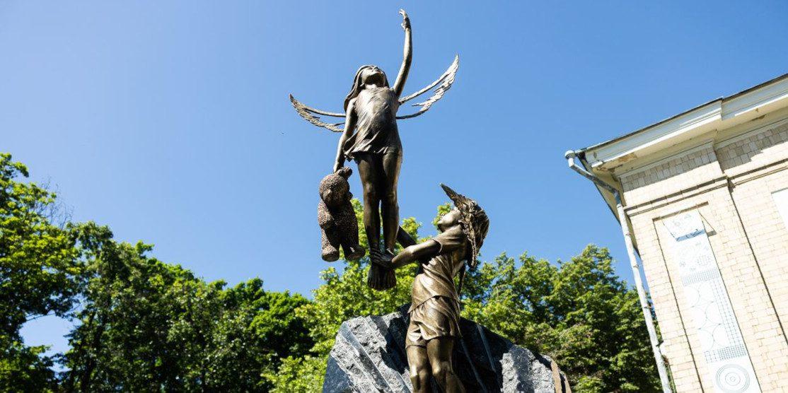 У Харкові відкрили пам’ятник дітям, які загинули внаслідок агресії рф проти України