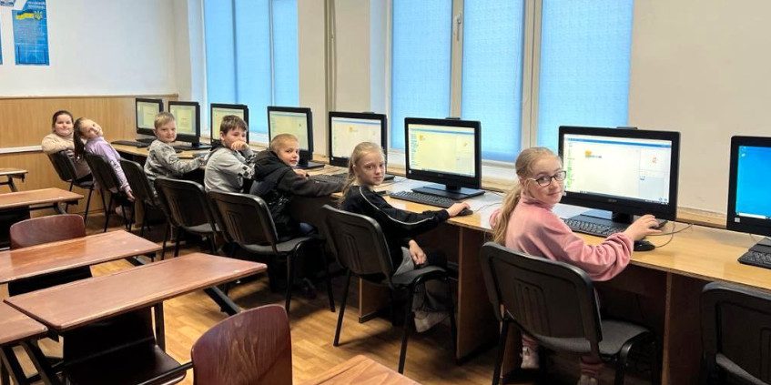 У Клеванській санаторній школі нова оргтехніка для навчання діток
