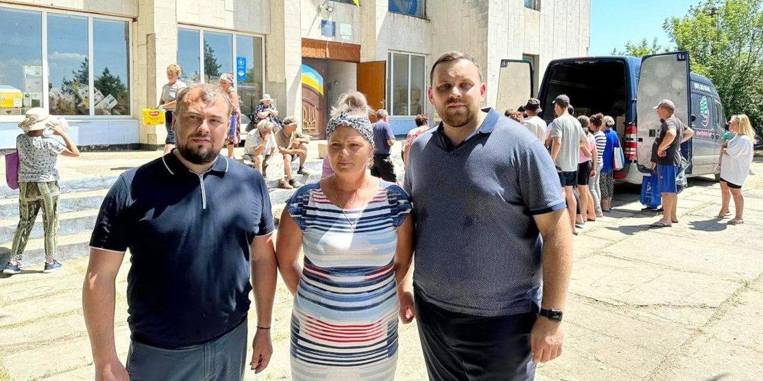 Реагували на запити постраждалих громад. Рівняни повернулись з чергової волонтерської поїздки
