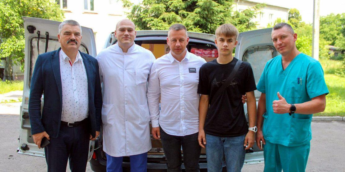 Волонтери ГО “Рівне Разом” доставили гуманітарний вантаж для потреб Здолбунівської центральної міської лікарні