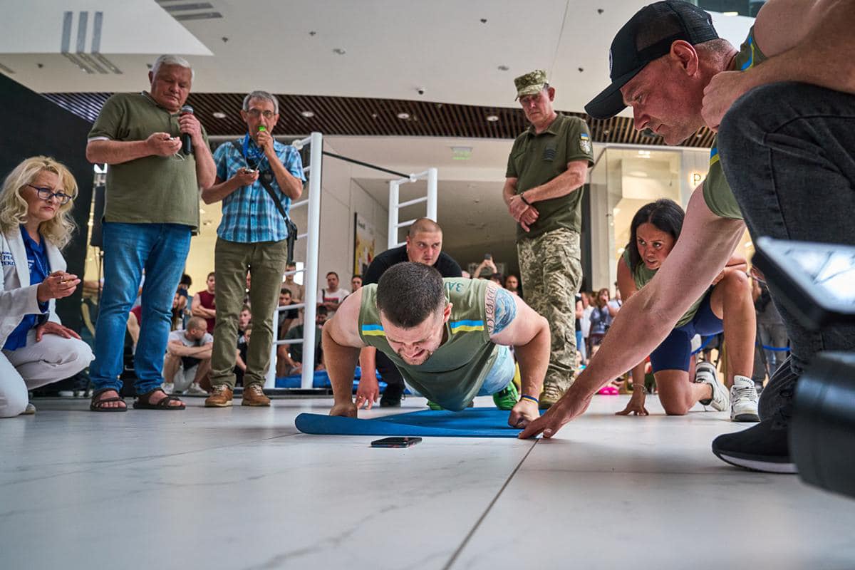 Два рекорди за один день встановив військовий ЗСУ Два рекорди за один день встановив військовий ЗСУ