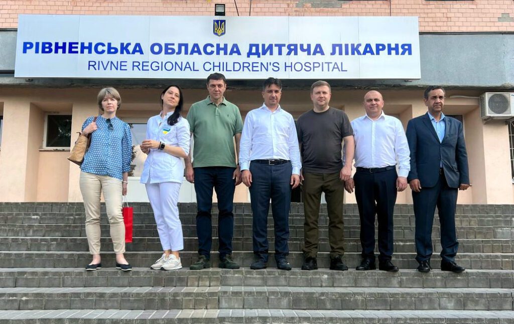 Спільне фото з турецькими гостями.