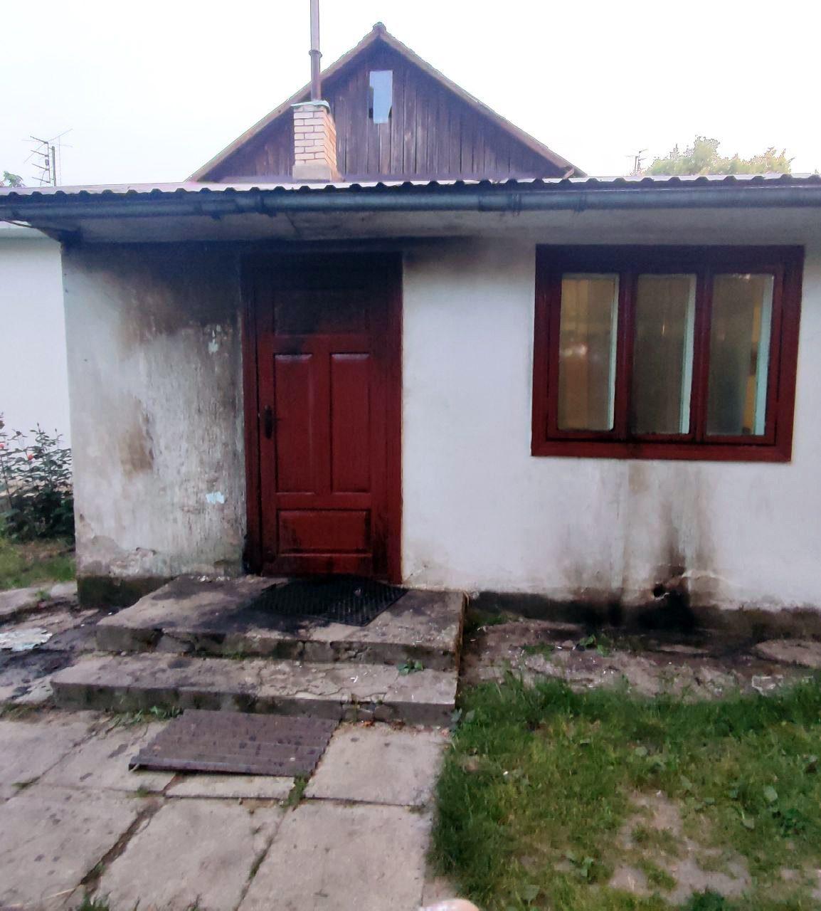 Журналісту на Рівненщині підпалили двері – встановлюються обставини