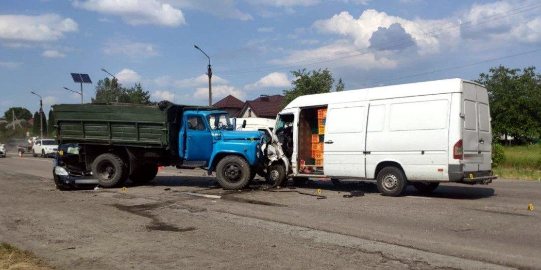 Потрійне зіткнення на Дубенщині: у лікарню доставили чотирьох потерпілих