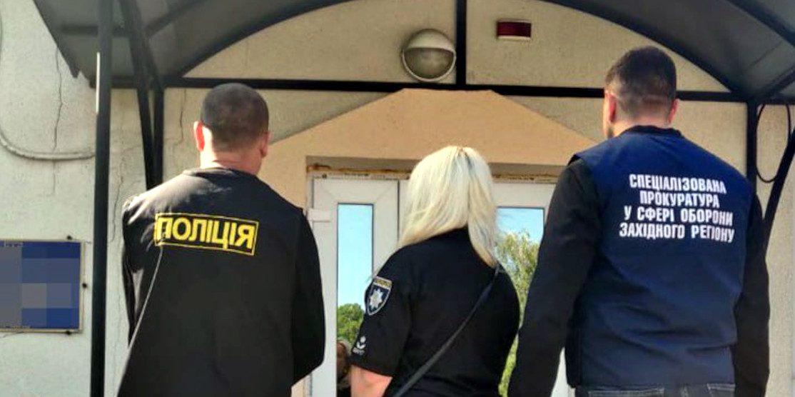 Розікрали кошти під час ремонту об’єкта військового містечка Розікрали кошти під час ремонту об’єкта військового містечка