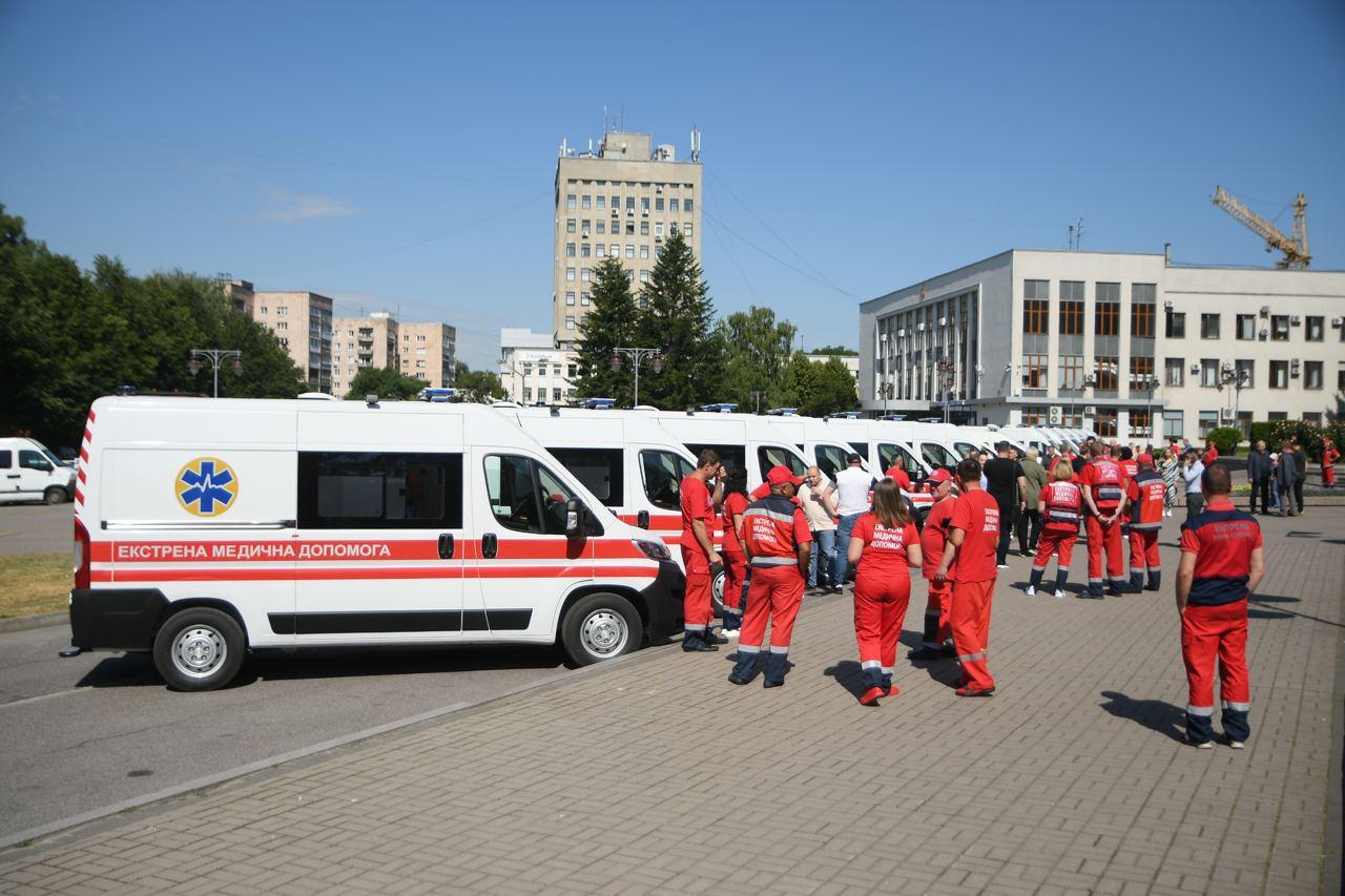 Автопарк «екстренки» Рівненської області поповнився автомобілями швидкої допомоги