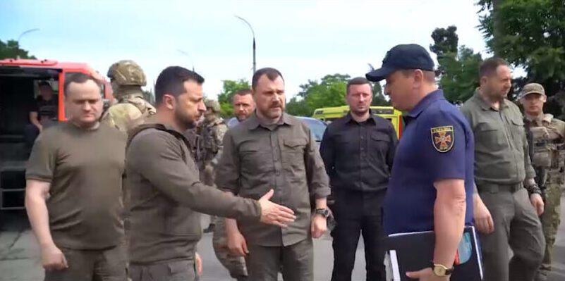 Переправу у Херсоні відвідав Зеленський