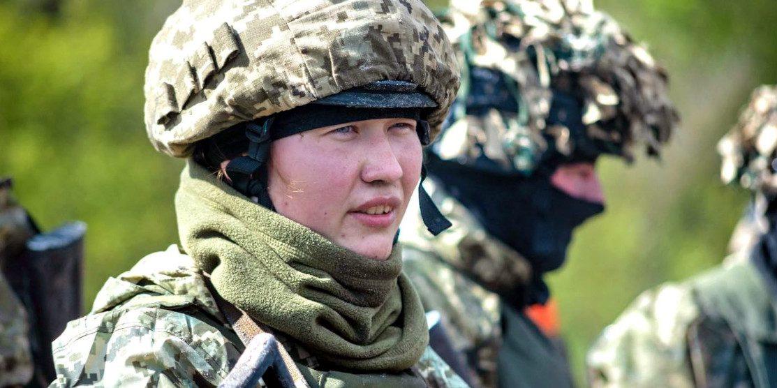 Найбільше — у Сухопутних військах та Повітряних Силах: Сергій Наєв розповів, скільки жінок служить у ЗСУ