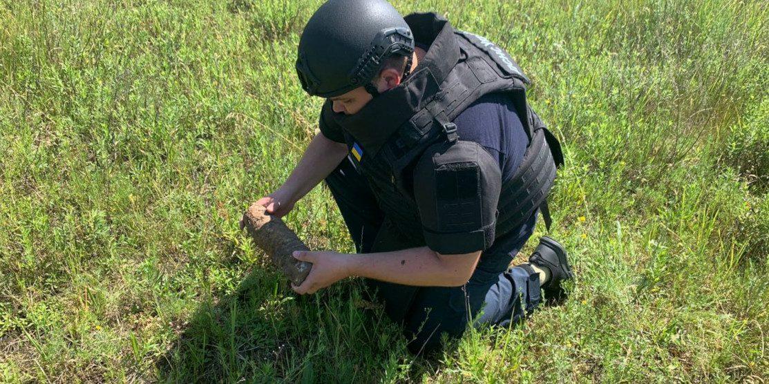 Піротехніки знищили артилерійський снаряд часів Другої світової війни