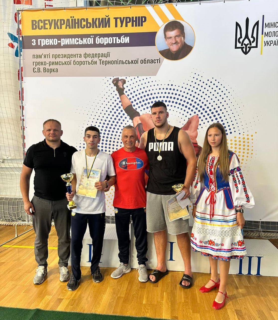 Двоє борців з Рівненщини поїдуть на чемпіонат світу
