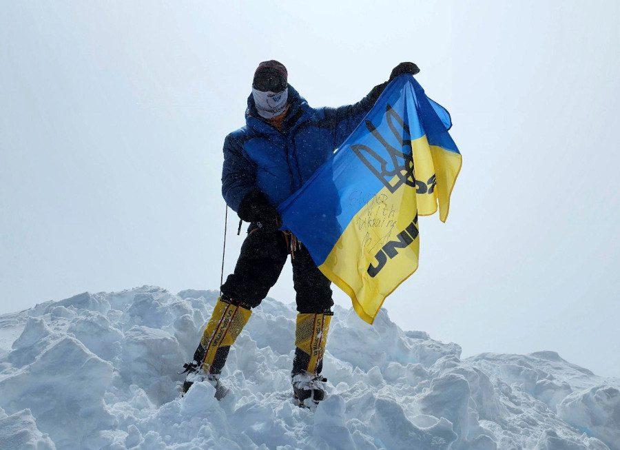 Ukrajinskij_prapor_Denali_02