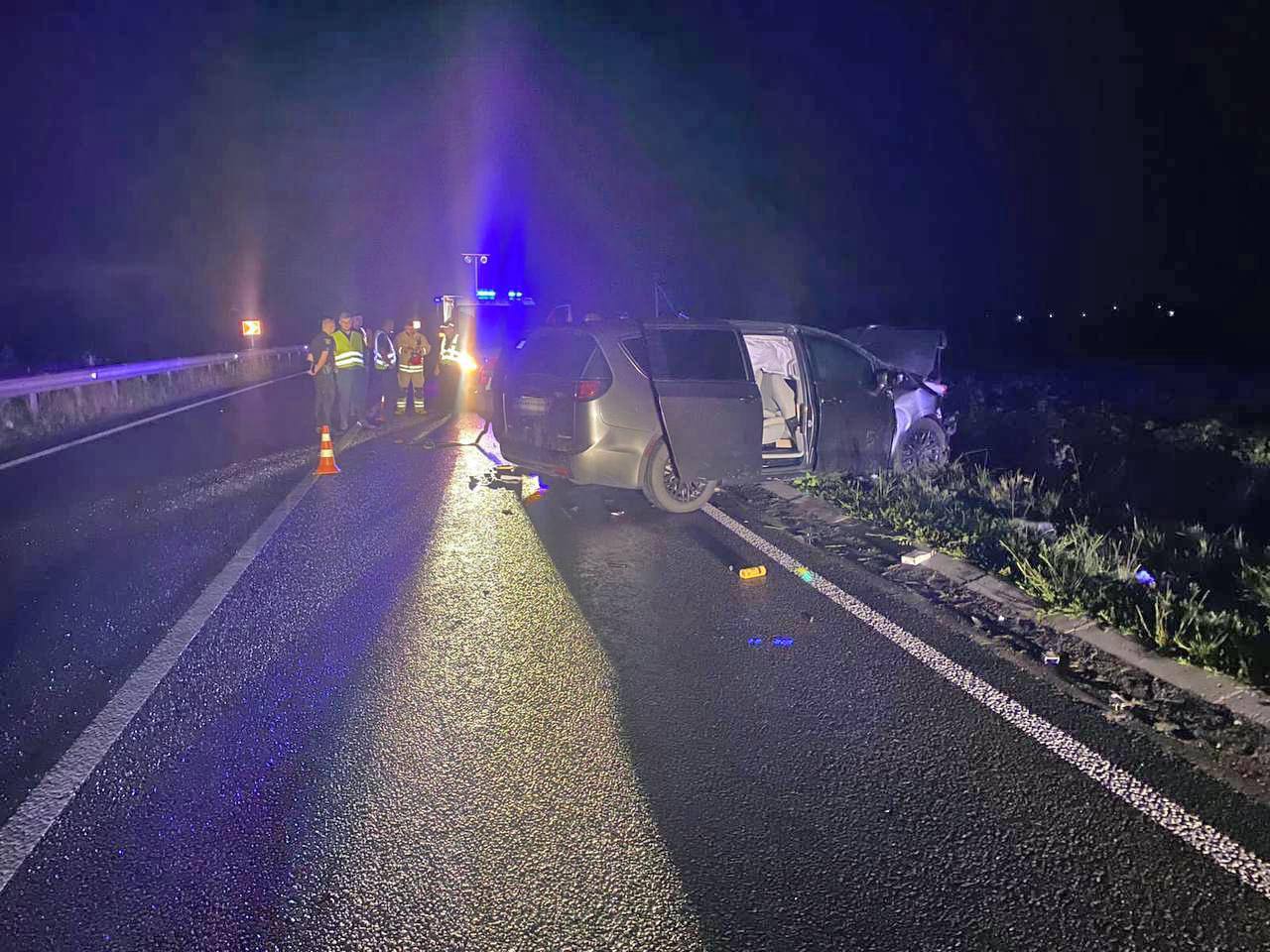 Тіло водія деблокували рятувальники Рівненщини Тіло водія деблокували рятувальники Рівненщини