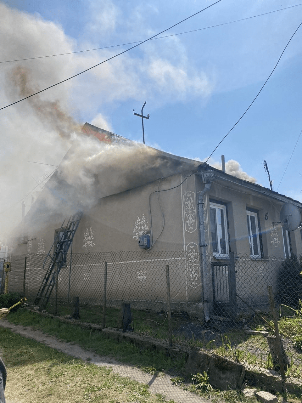 Вогнеборці ліквідували пожежу в будинку на Рівненщині