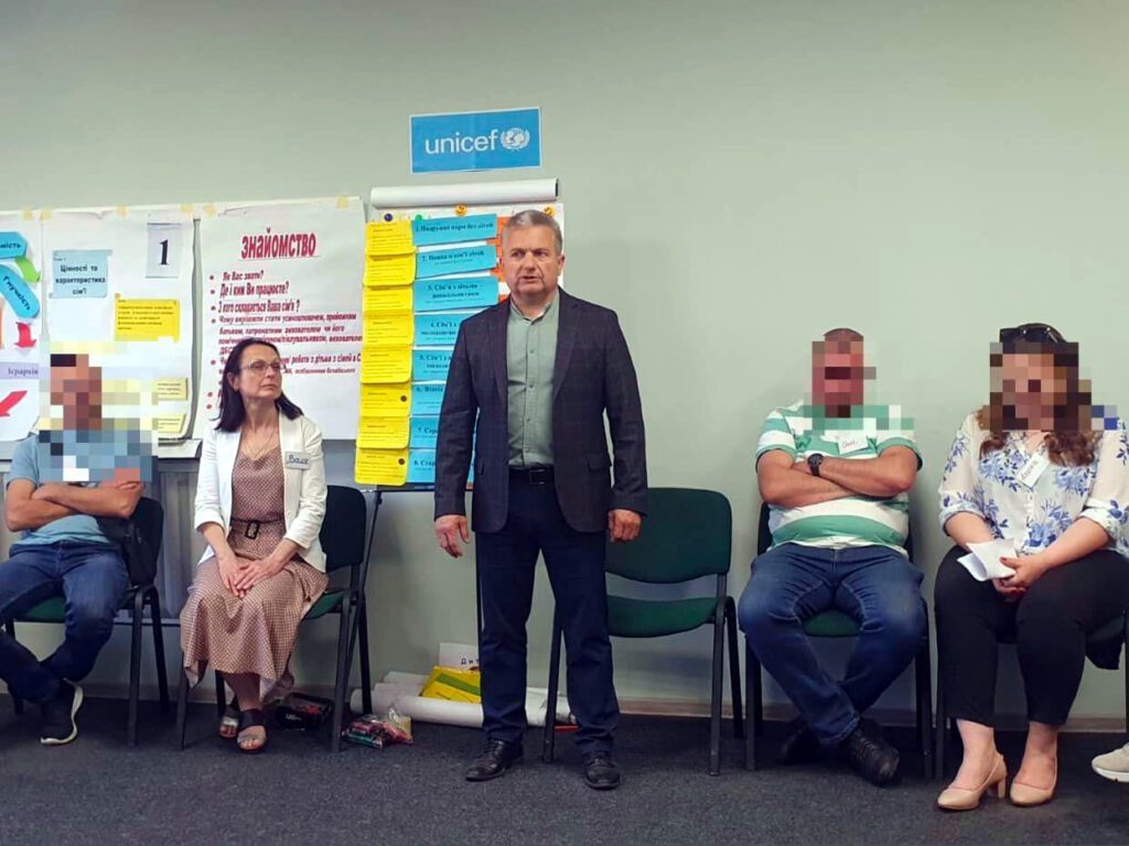 Навчання кандидатів у патронатні батьки та прийомні родини