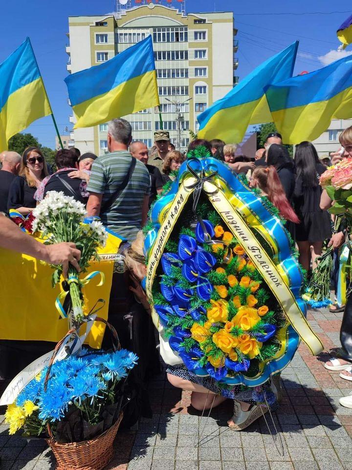 З трьома захисниками попрощались на Рівненщині