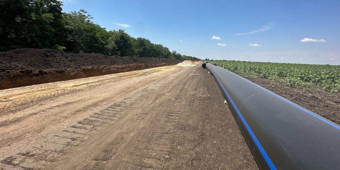 Розпочалося будівництво магістральних водогонів для територій, які постраждали внаслідок підриву ГЕС