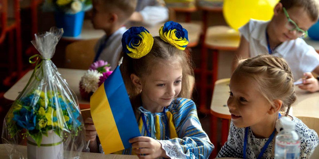 До 96% українців, які перебувають в Україні, не бажають виїжджати зі своїх міст