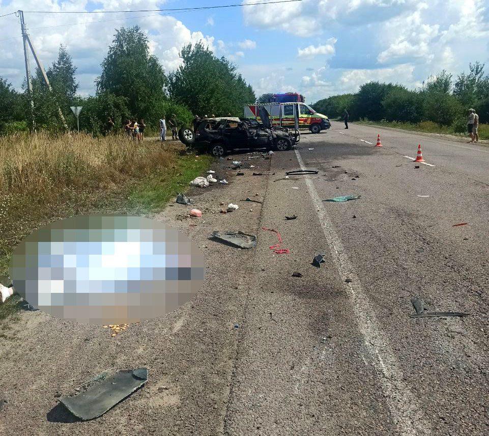 Смертельна ДТП на Сарненщині: на місці події працюють поліцейські - фото 1