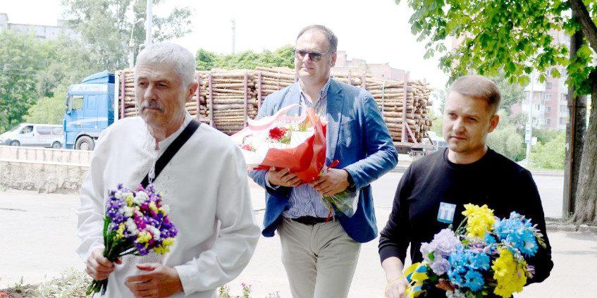 Бережемо світлу пам’ять про Героїв, які захищали рідну землю від більшовиків…