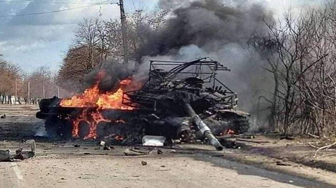 420 окупантів, 27 артилерійські системи та 5 танків: втрати росіян за добу