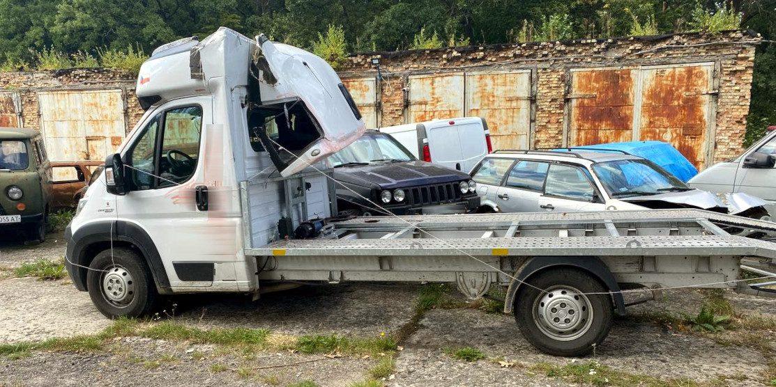 Волинянина судитимуть за викрадення автомобіля з лафетом на Сарненщині