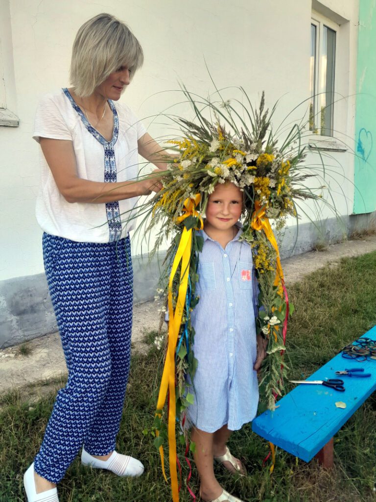 На ярмарку.