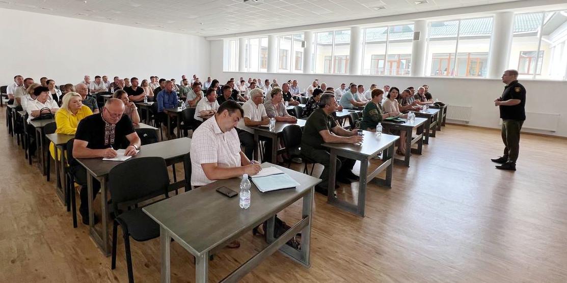 Віталій Коваль озвучив головам громад Рівненщини звіт про поточне використання коштів оборонного бюджету