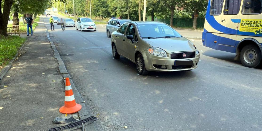 В автопригоді в Рівному травмувалися двоє пішоходів