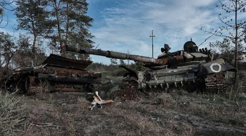 Втрати ворога: мінус літак, 930 окупантів, 18 танків та 42 артсистеми