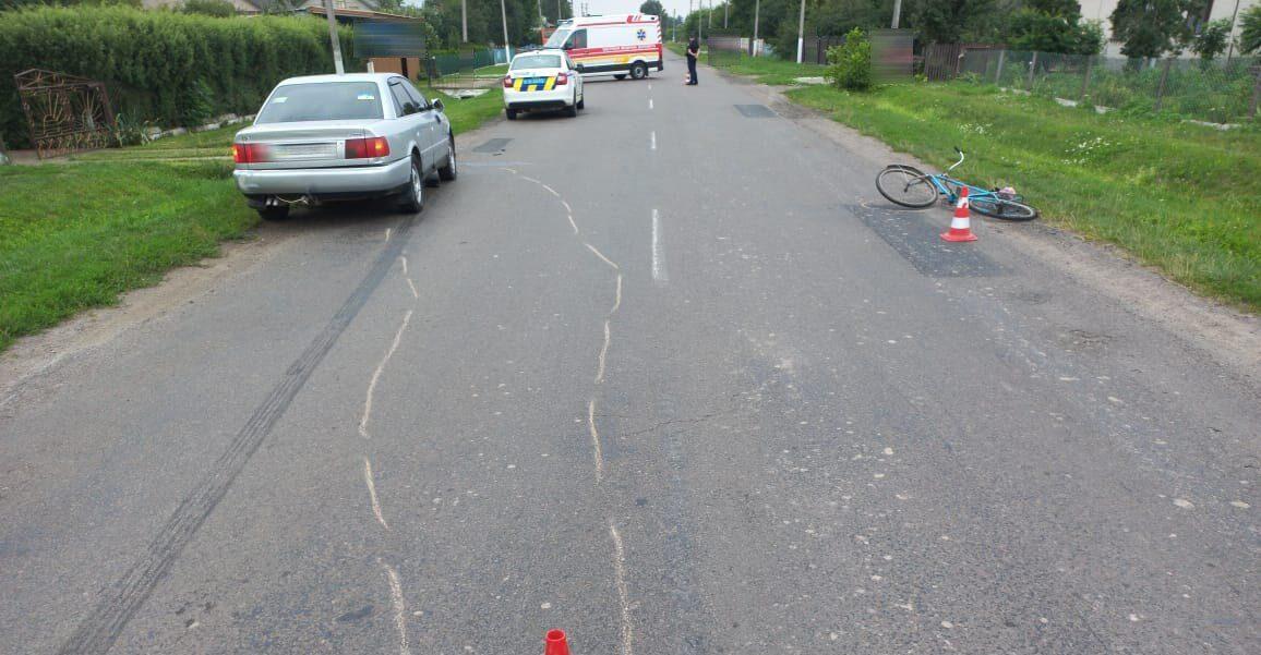 Слідчі розслідують ДТП на Млинівщині, в якій загинув велосипедист Слідчі розслідують ДТП на Млинівщині, в якій загинув велосипедист