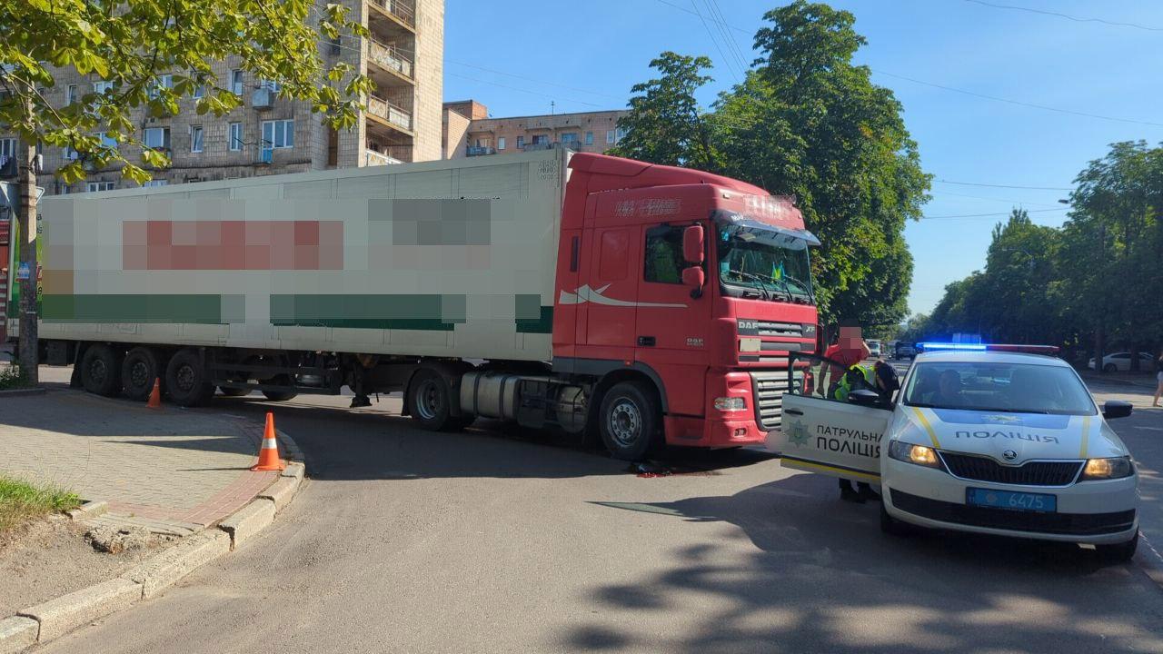 Унаслідок ДТП у Рівному загинула пішохідка