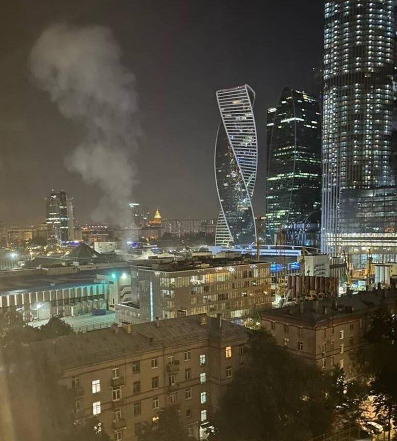 Уночі москву знову атакували безпілотники