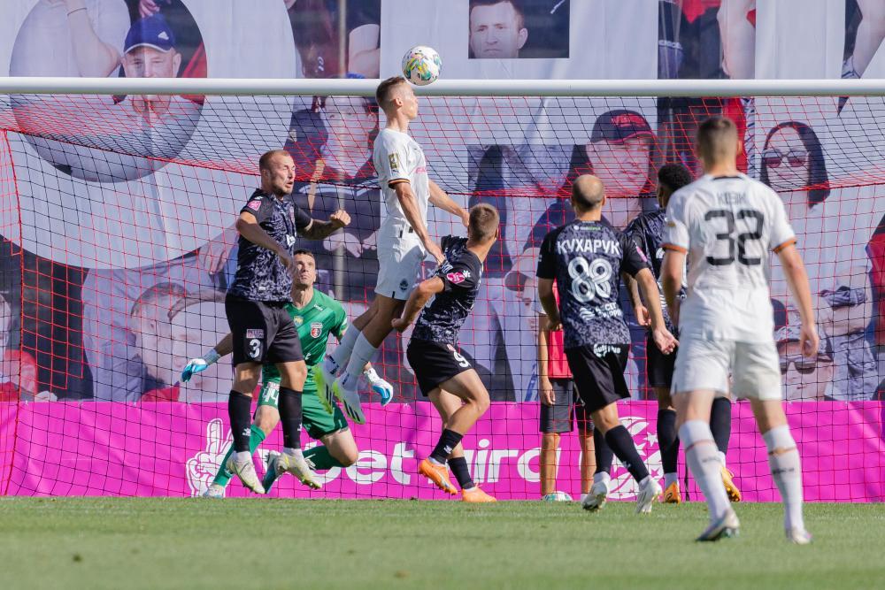 Неочікуваний результат: «Верес» відібрав очки у «Шахтаря» у захоплюючому протистоянні