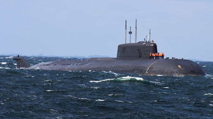 Ворог вивів у Чорне море підводний ракетоносій з “калібрами”
