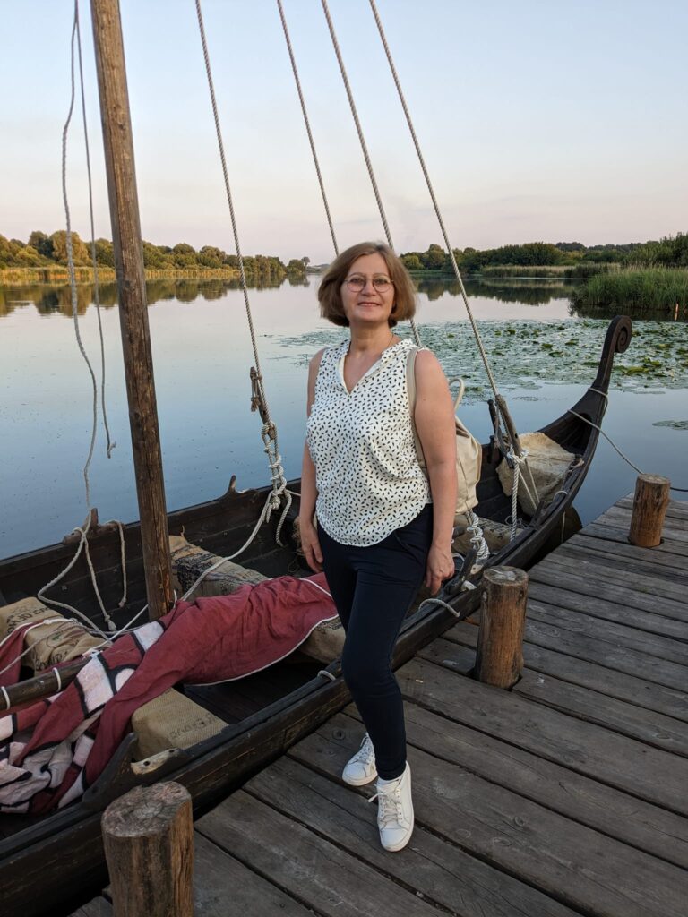 До війни жила на вулиці, яка вела в кінець світу - фото 6