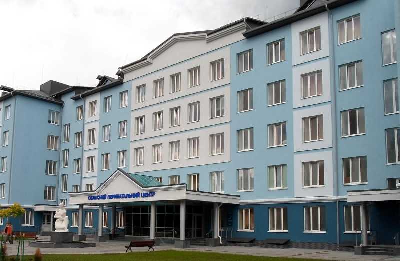 У перинатальному центрі Рівненщини майже щодня рятують немовлят