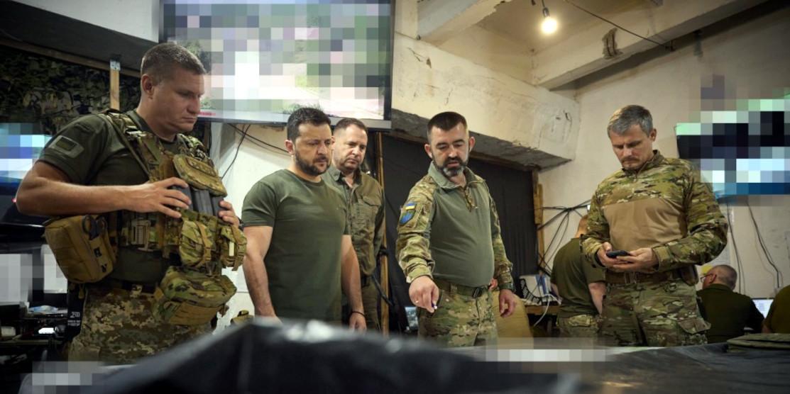 Президент відвідав бригади, які ведуть наступальні дії в межах ОТУ «Соледар» (відео)