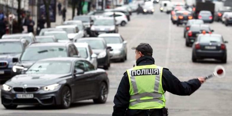 Перекриття вулиць для проведення заходів у Рівному: коли й де
